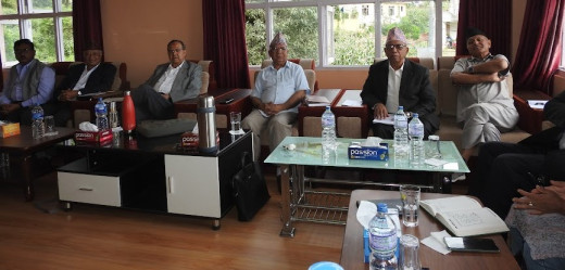 आफ्नै पार्टीका नेतृत्वमाथि खनिए नेकपा एसका नेताहरू